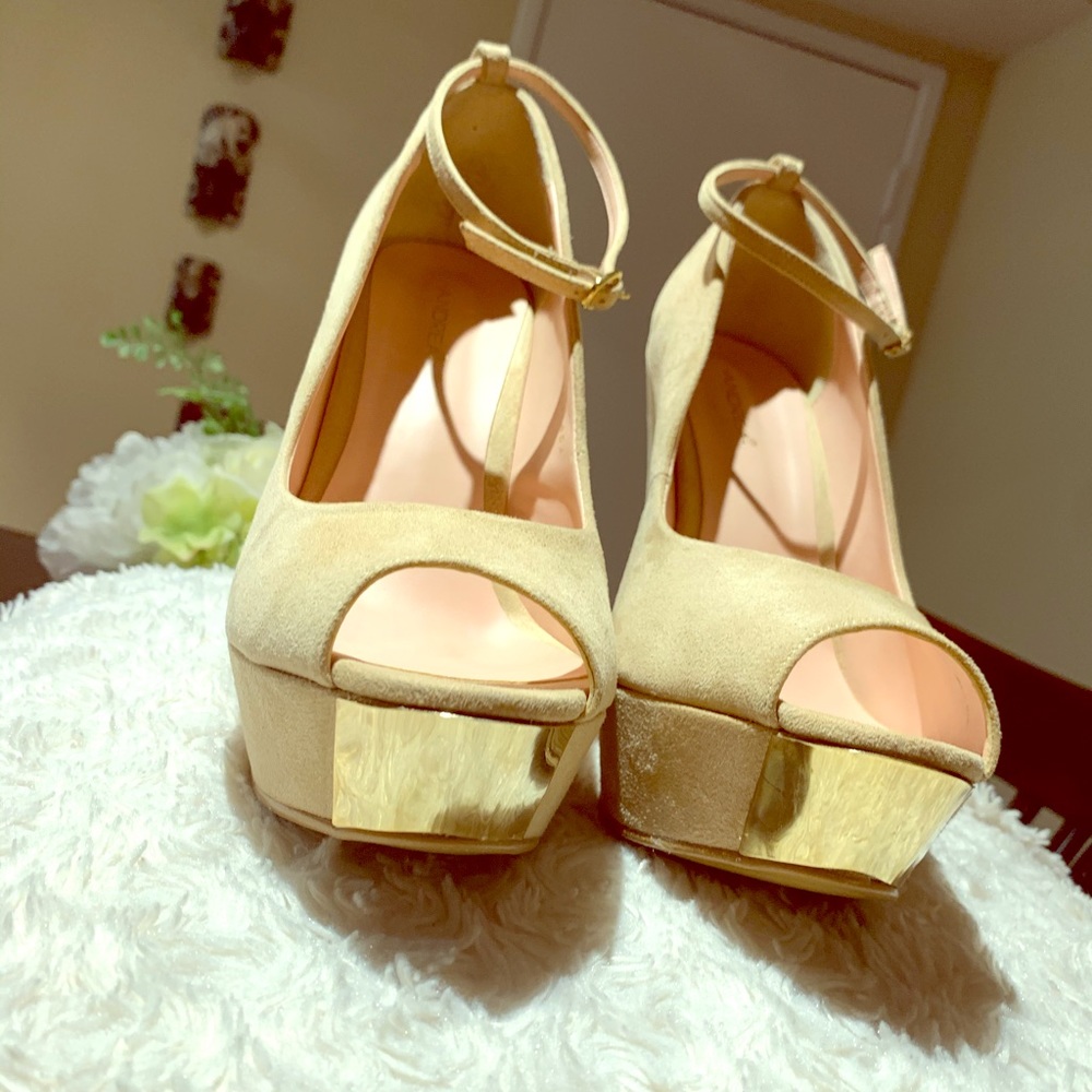 Andrea open toe wedge